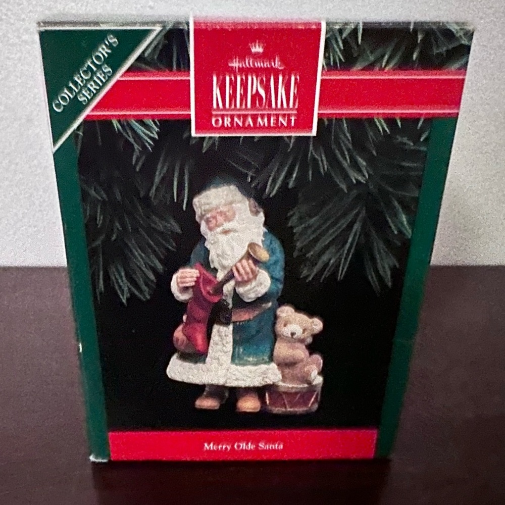 Hallmark Merry Olde Santa Ornament 1992